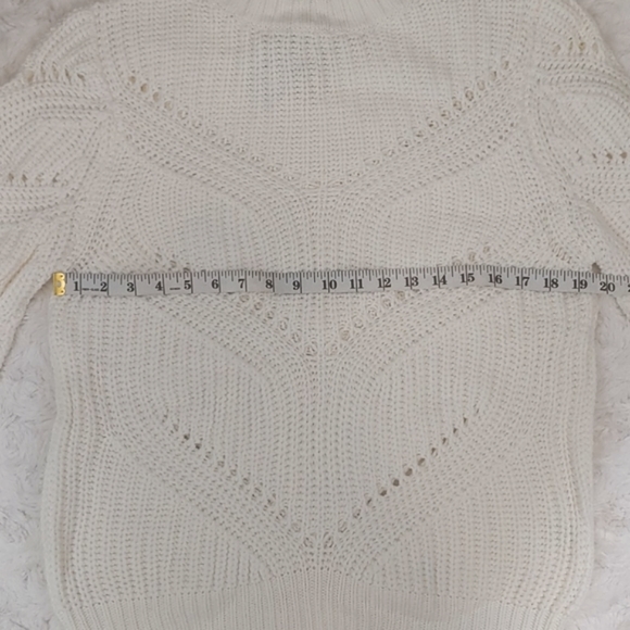 Ivory Cable Knit Sweater Size M/L - Picture 15 of 16